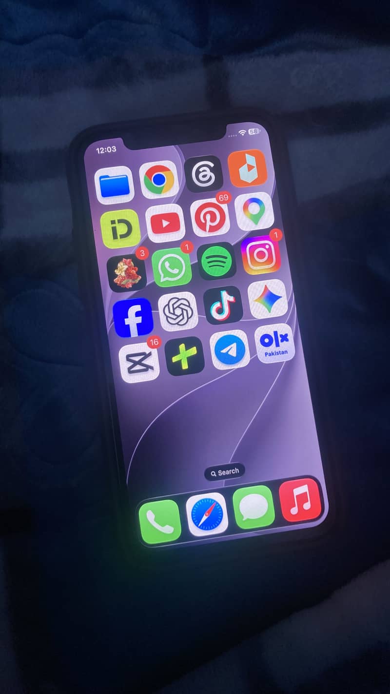 Apple iPhone 11 Pro 7