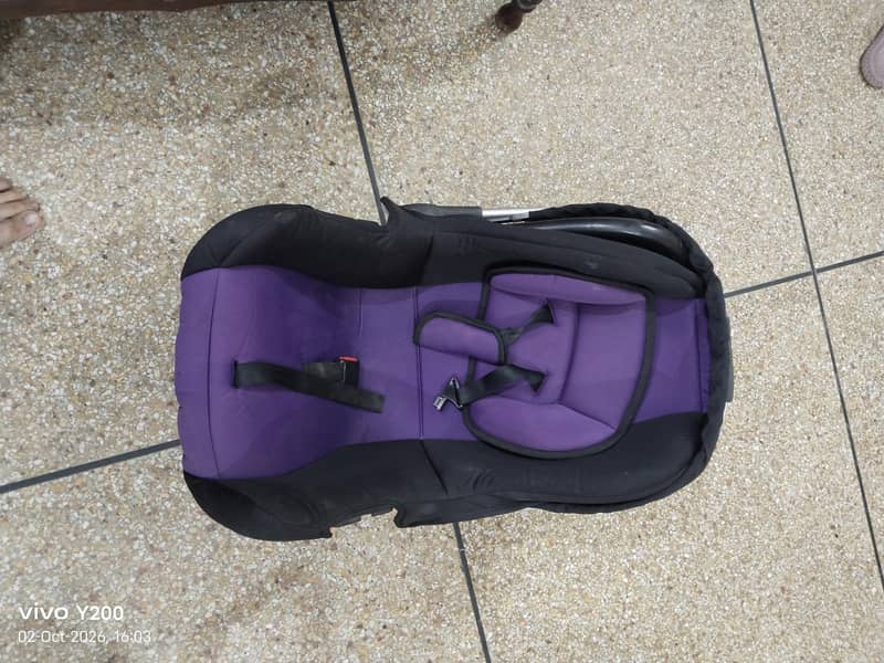 Carrying cot 1