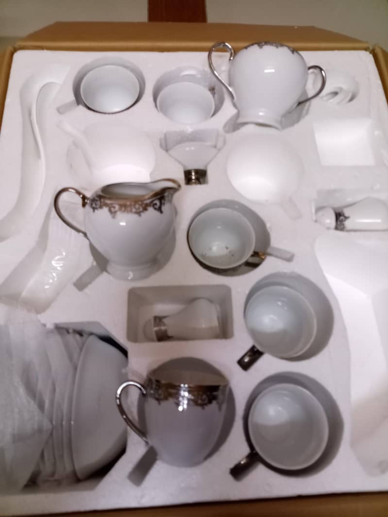 Dinner set 70 pcs(64 pcs) 2