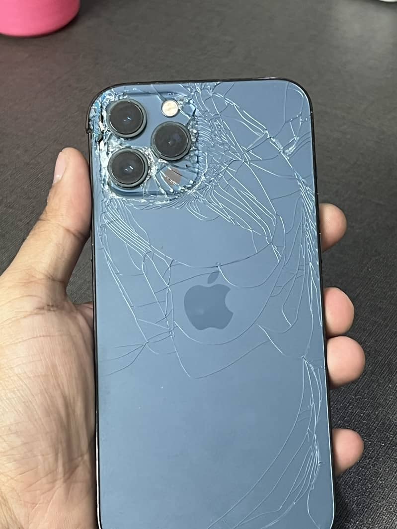 Iphone 12 pro max 4