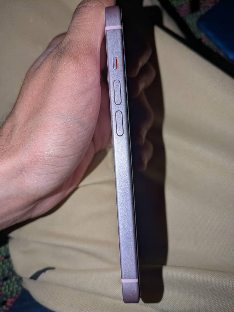 Apple iPhone 15 jv 3