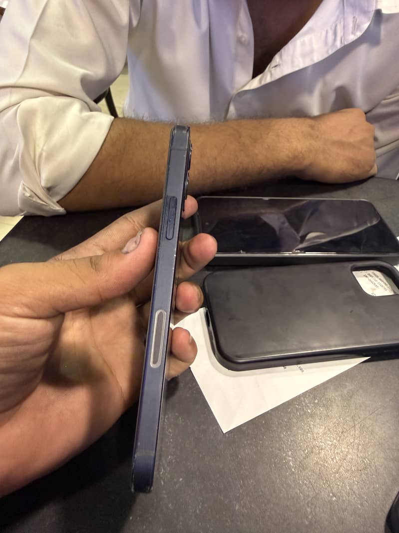 Apple iPhone 12 0