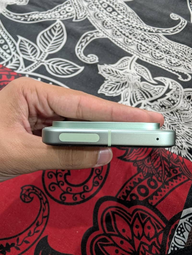 Google Pixel 9 2