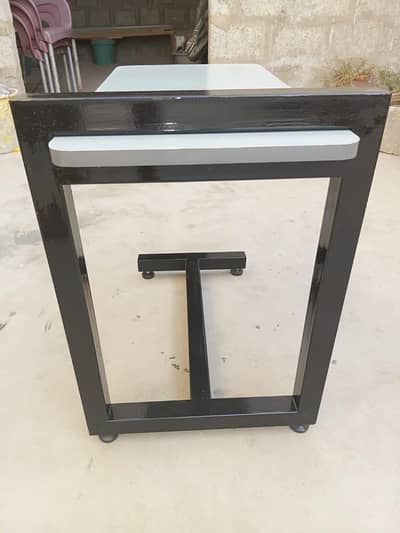 laptop Table 14 gage pipe mai