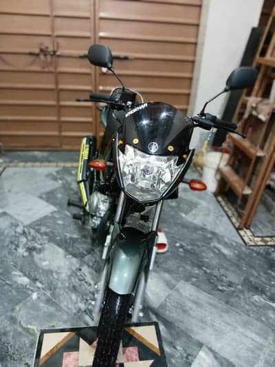 Yamaha YBR 125