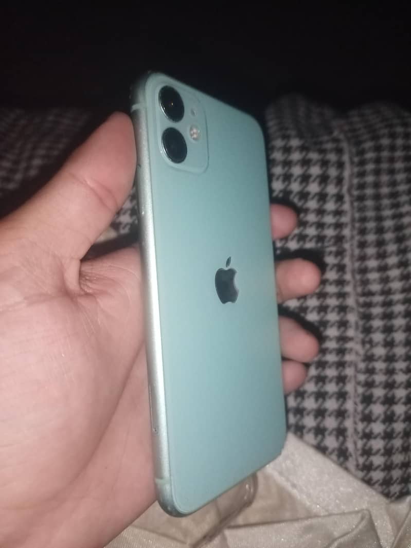 Apple iPhone 11 2