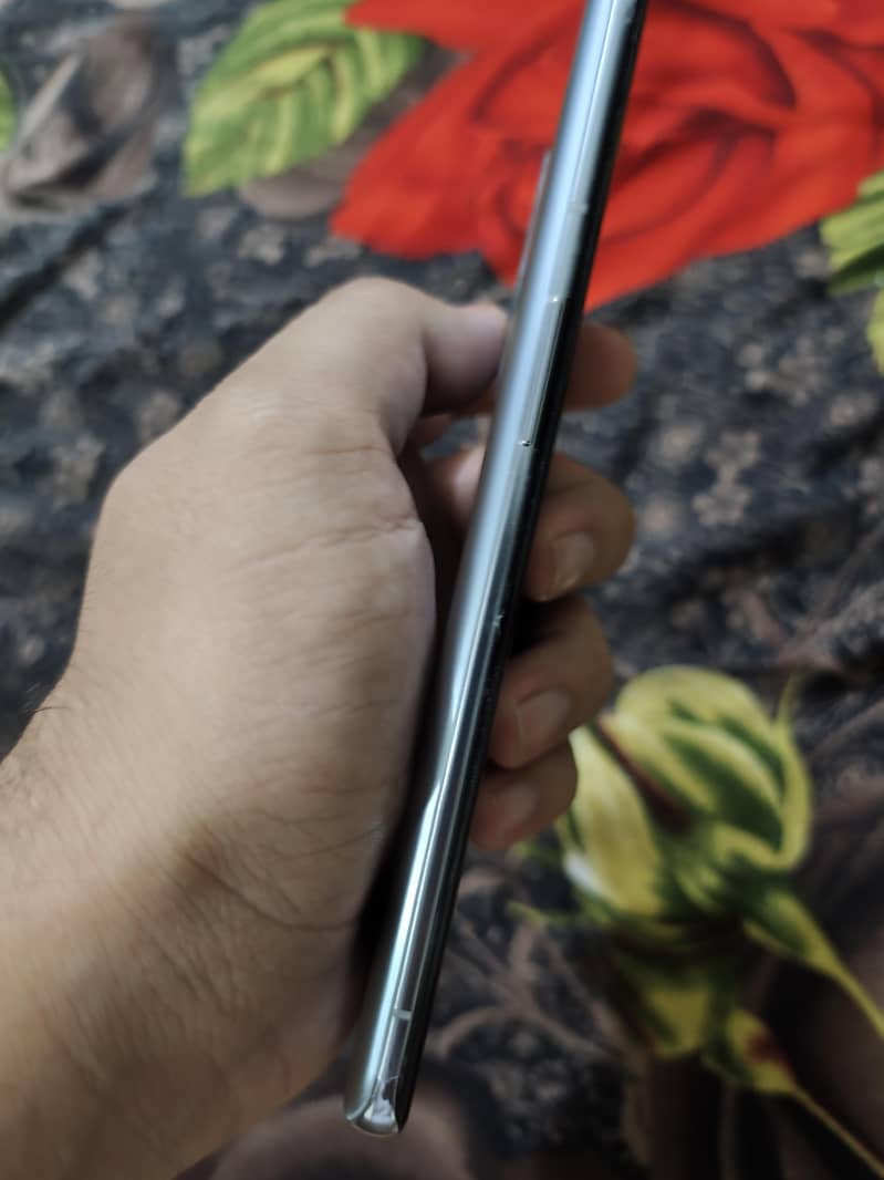 One Plus 9 Pro 6