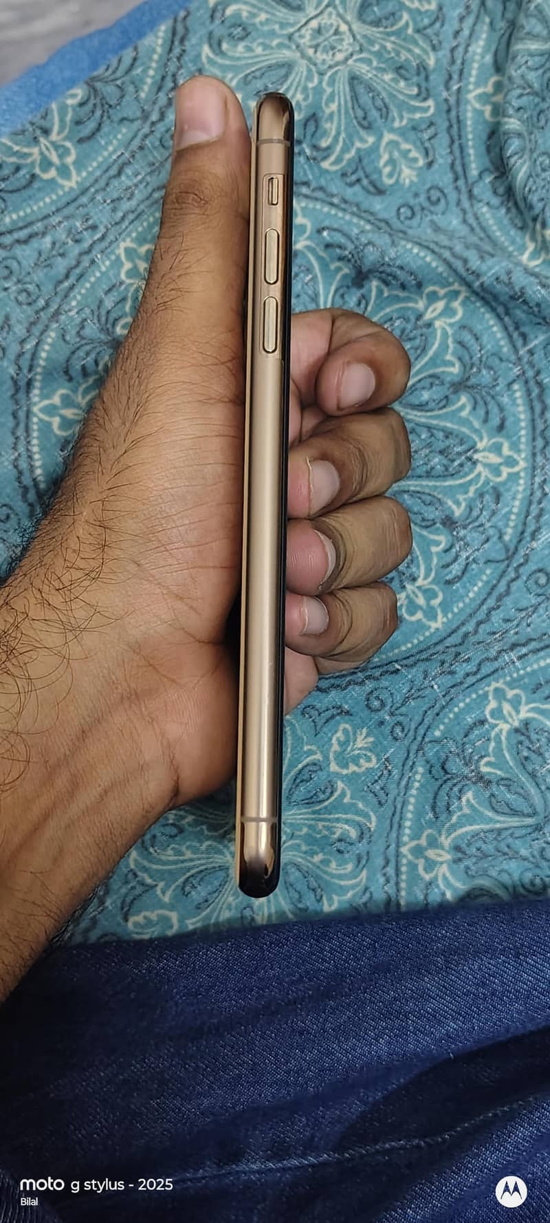 Apple iPhone 11 Pro Max 4