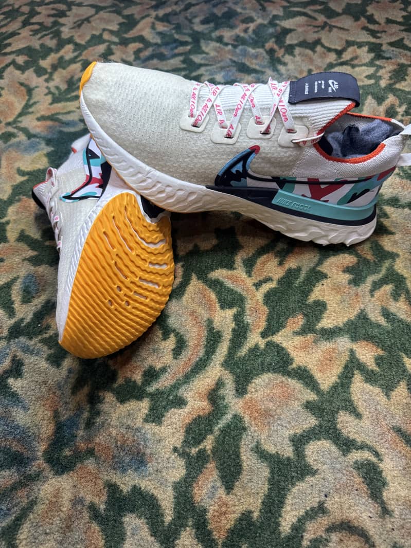 Nike React Infinity Run A. I. R 2