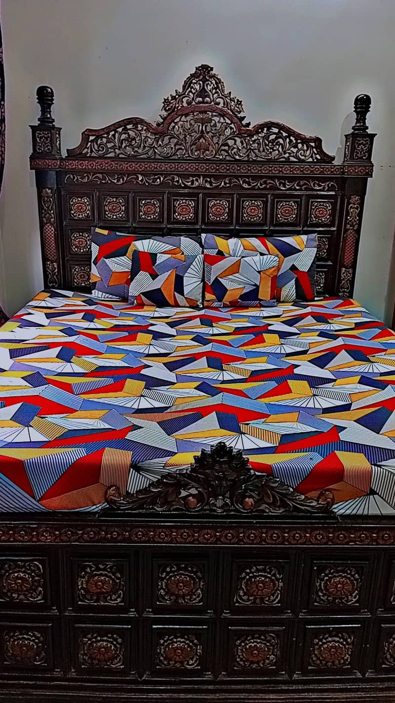 bed set with side tables n dressing table 1