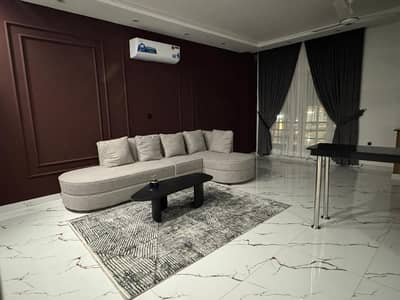 Daily Basis Apartment & Rooms Per day Perweek Short stay Available in E-11 Islamabad
