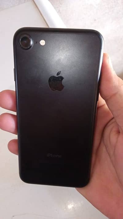 Apple iPhone 7