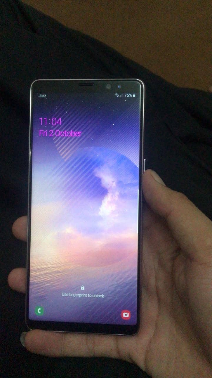 Samsung Mobile Note 8 3