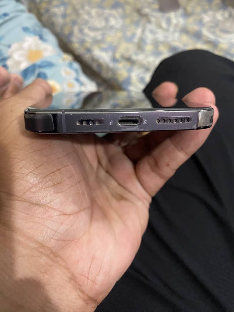 Apple iPhone 14 Pro Max 2