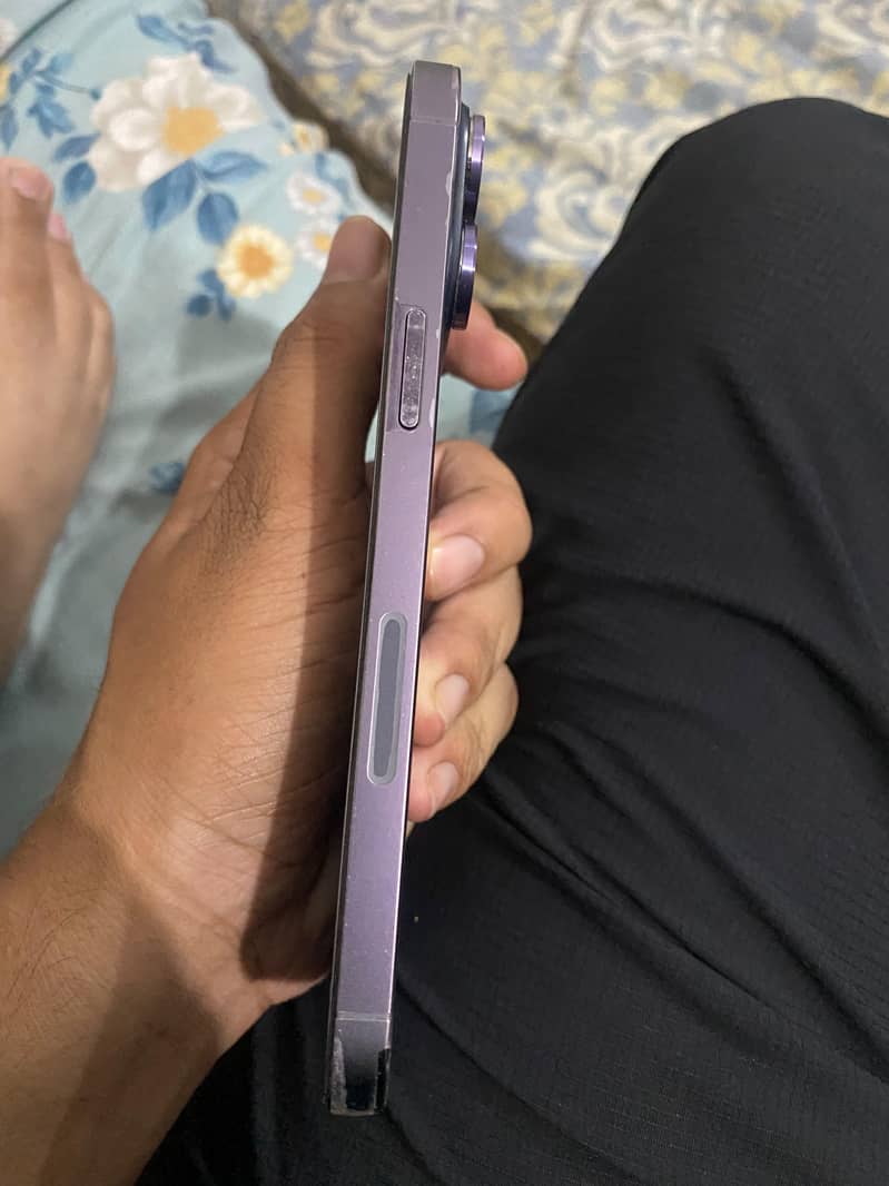 Apple iPhone 14 Pro Max 3