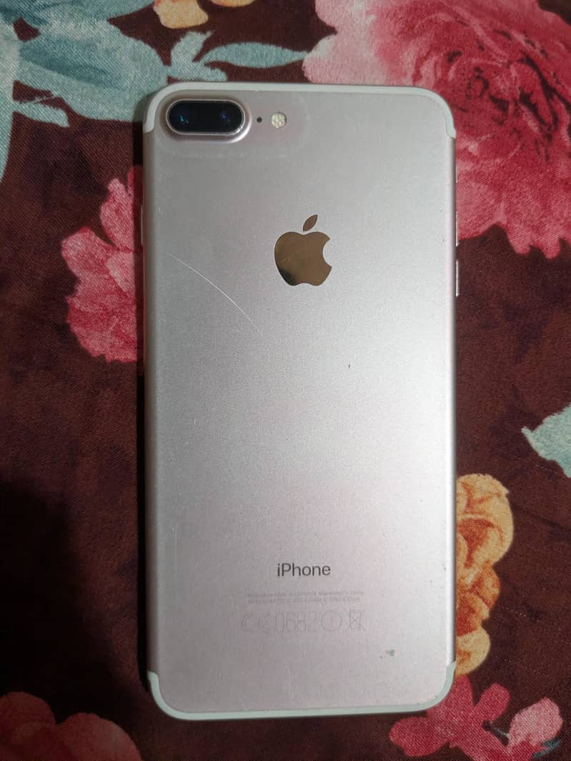Apple iPhone 7 Plus 0