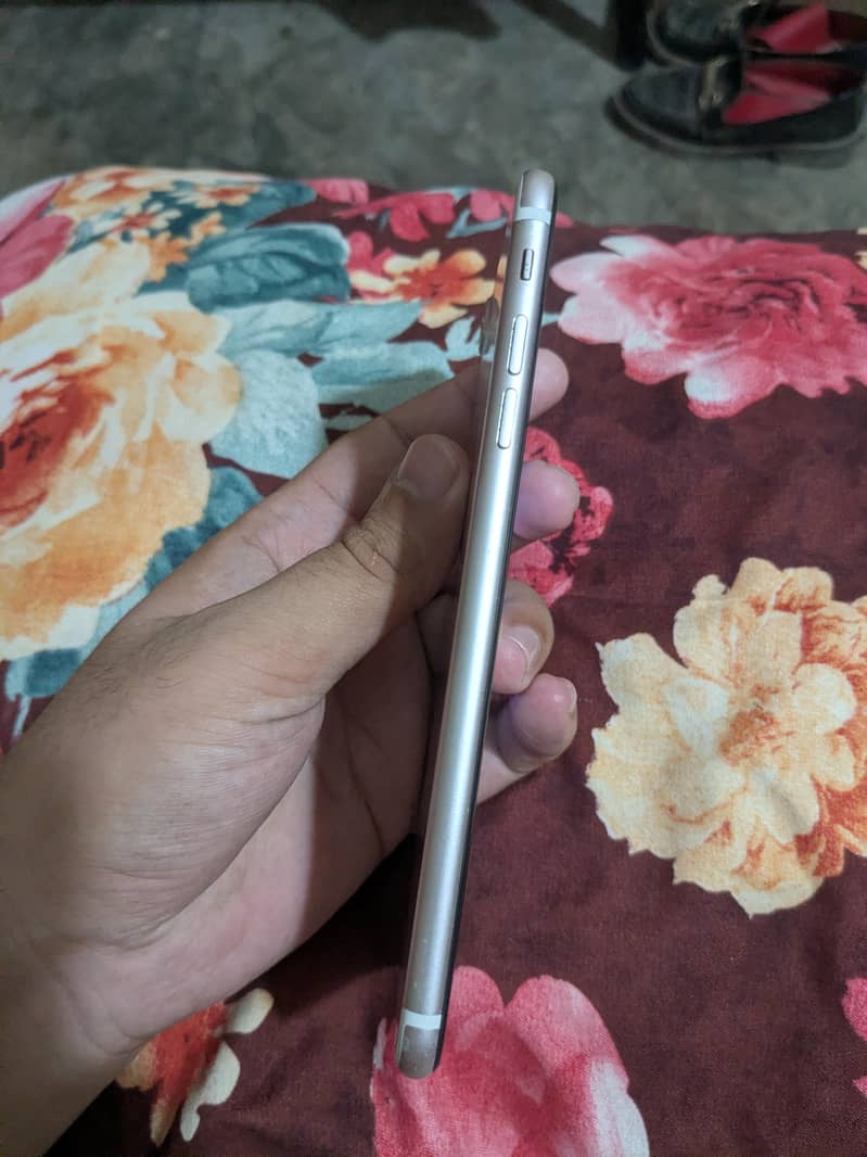 Apple iPhone 7 Plus 7