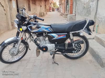 Honda 125 2025 model 10 by 10 condition All ok