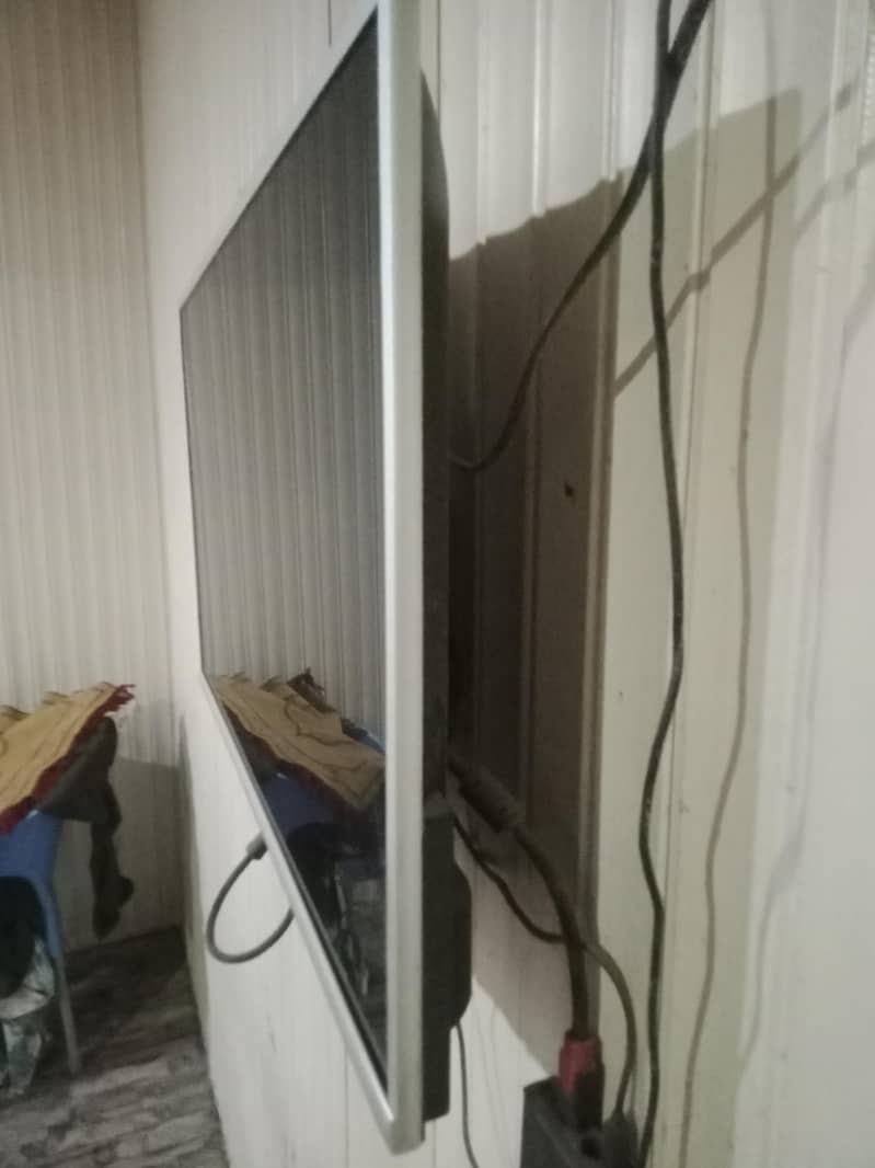 Android led TV 0