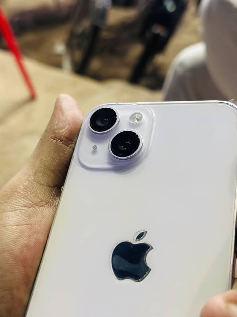Apple iPhone 14 5