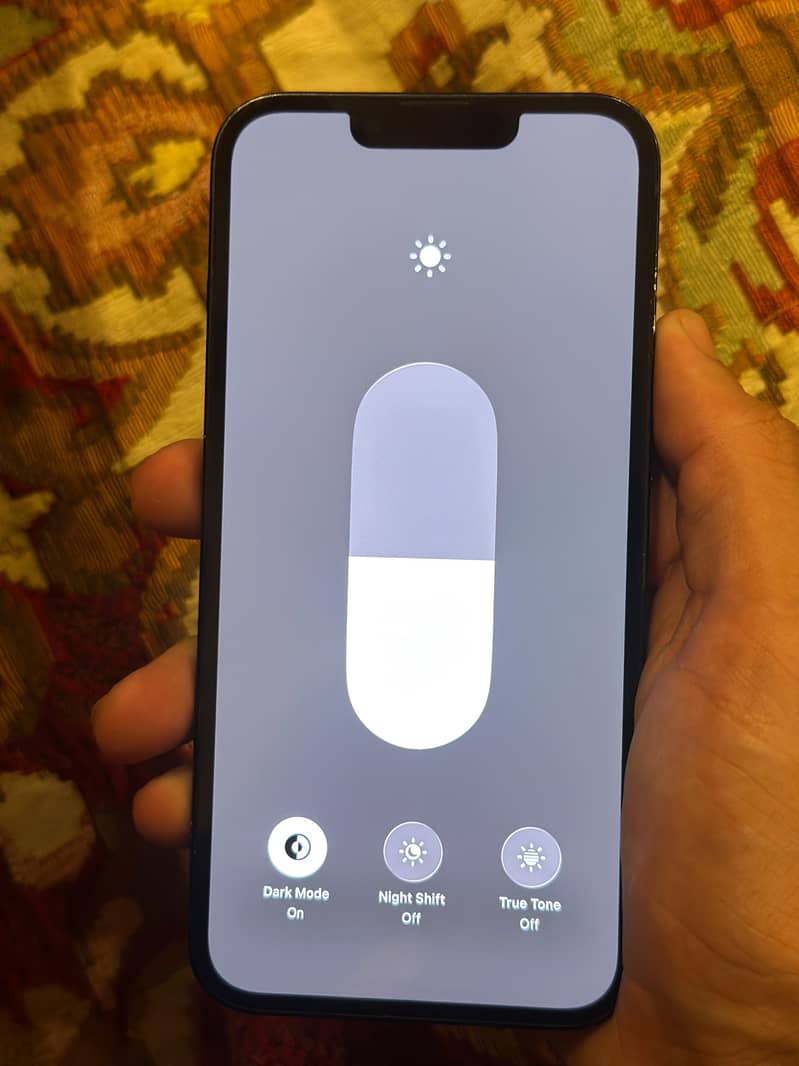 Apple iPhone 13 2