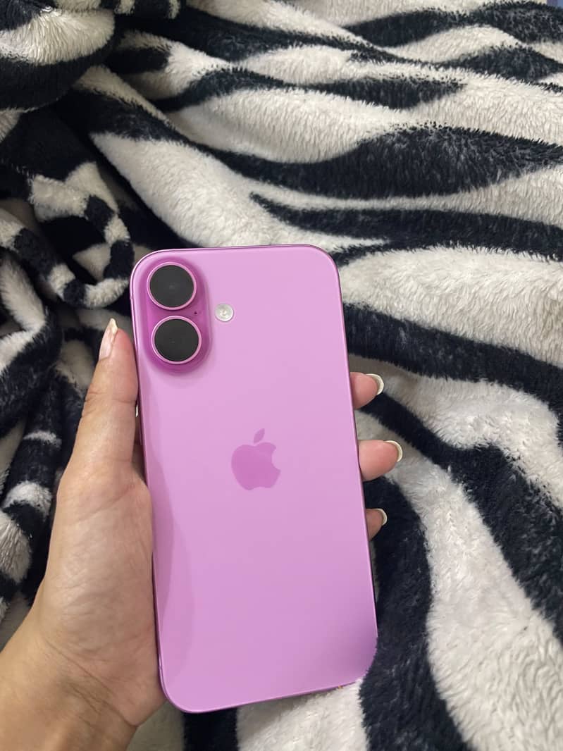Apple iPhone 16 1