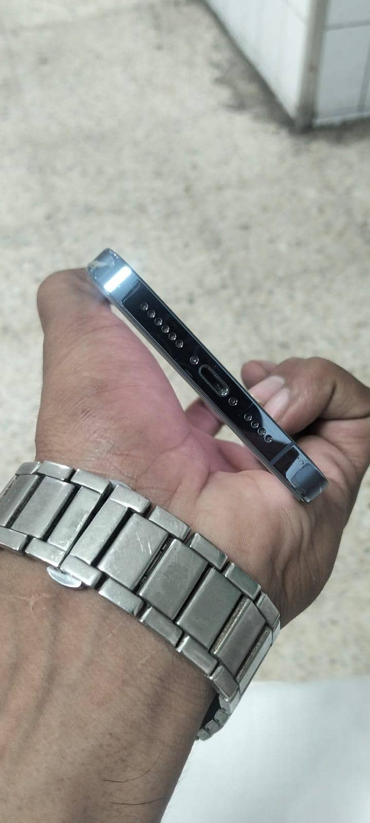 Apple iPhone 13 Pro Max 3