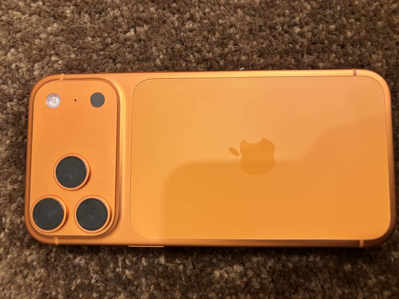 Apple iPhone 17 Pro Max 1