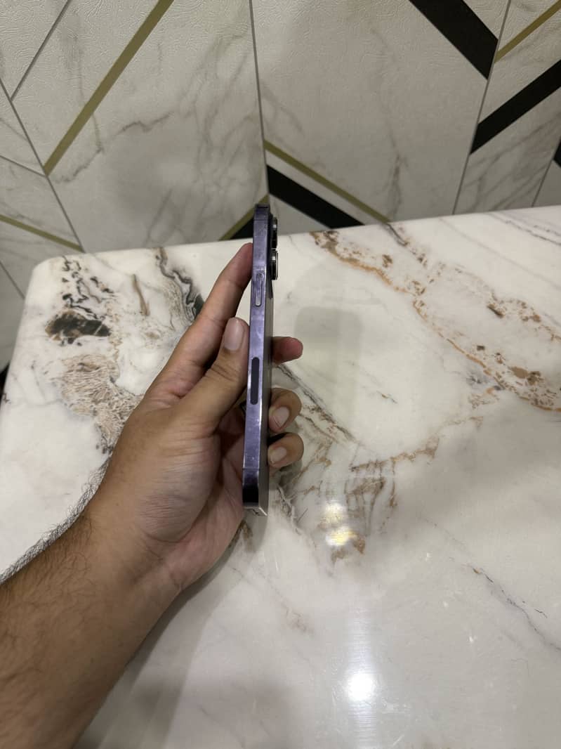Apple iPhone 14 Pro Max 4
