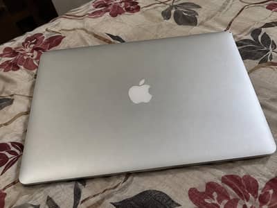 MacBook air 2015 8/128