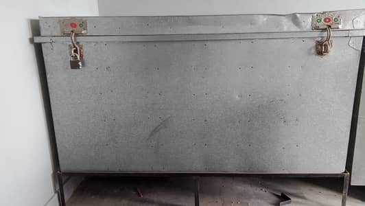 peti /trunk without stand