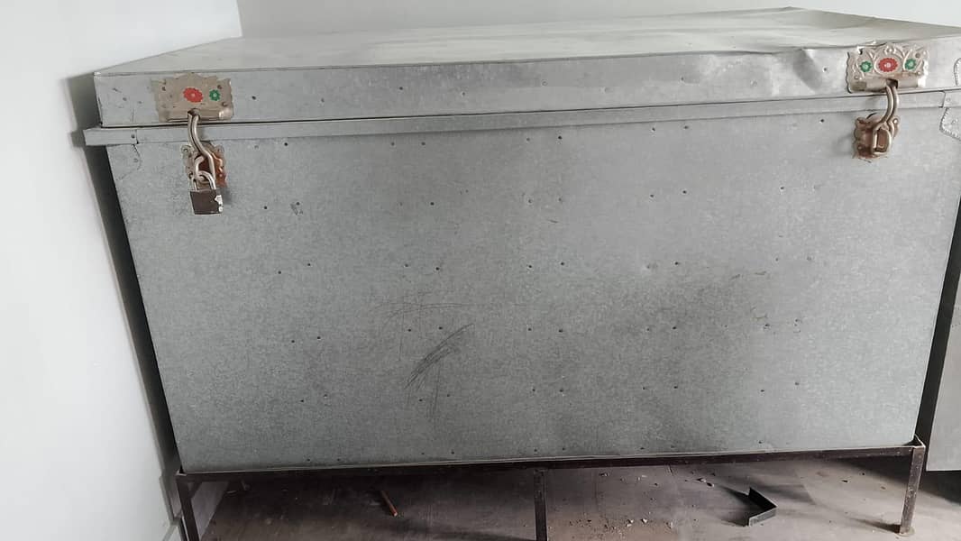 peti /trunk without stand 2