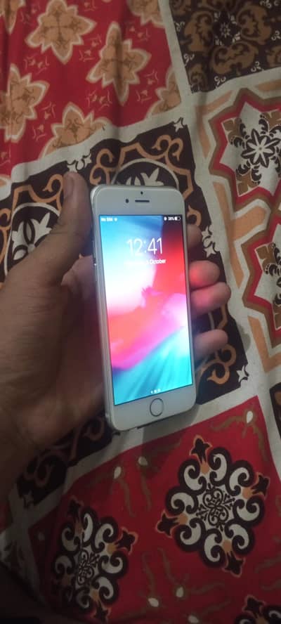 Apple iPhone 6S