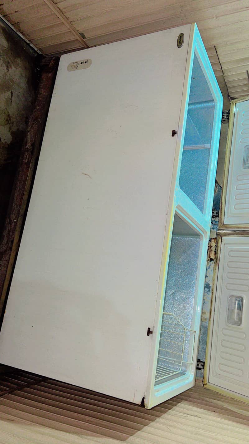 Waves Deep Freezer + Refrigerator 1