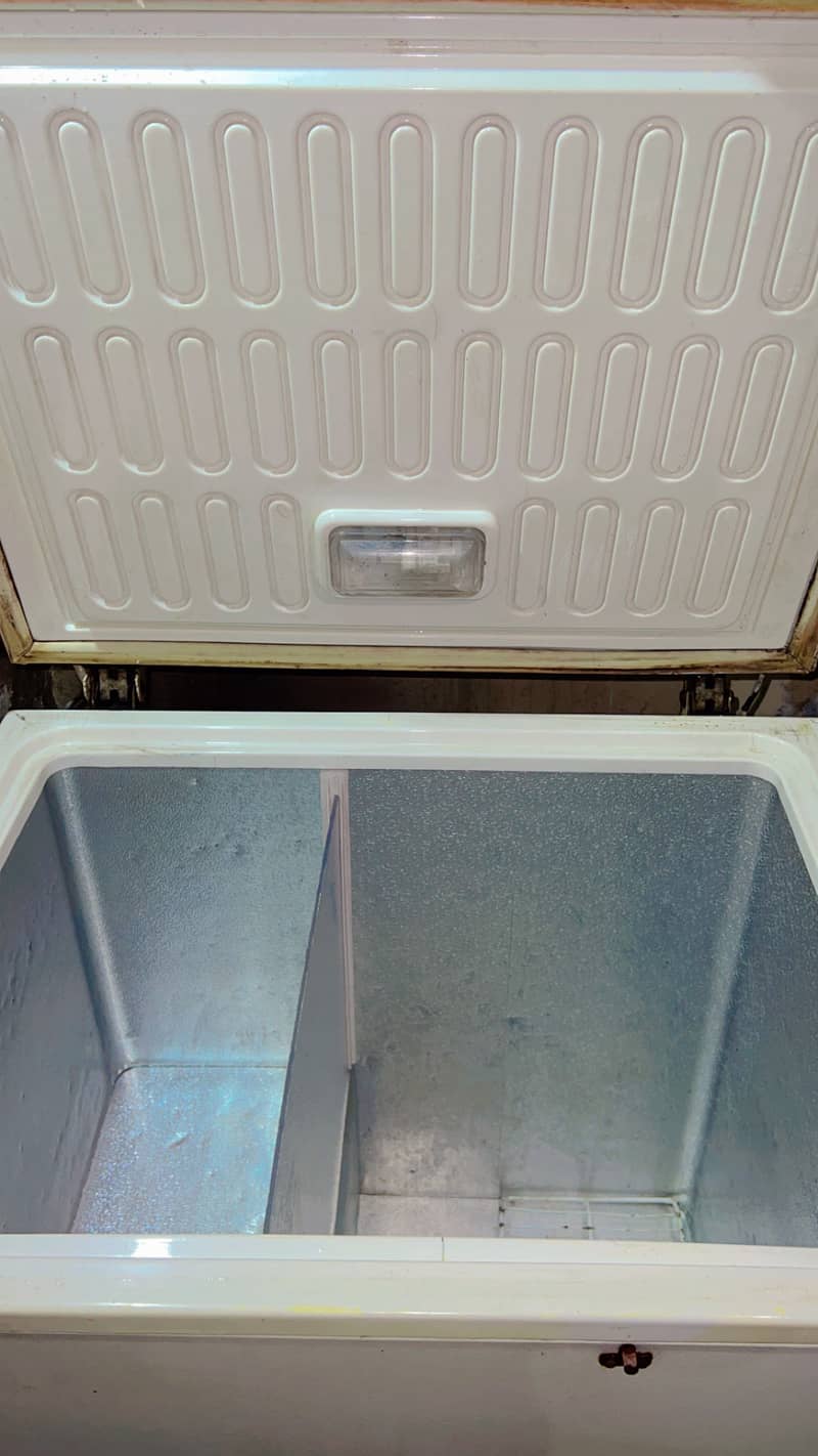 Waves Deep Freezer + Refrigerator 3