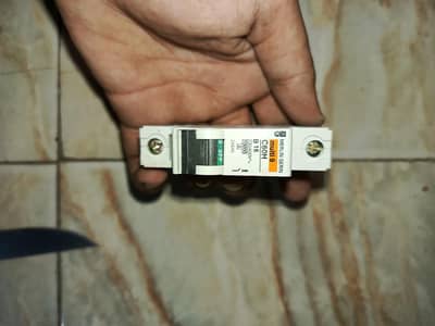 Merlin Gerin Multi 9 C60N B16 circuit breaker