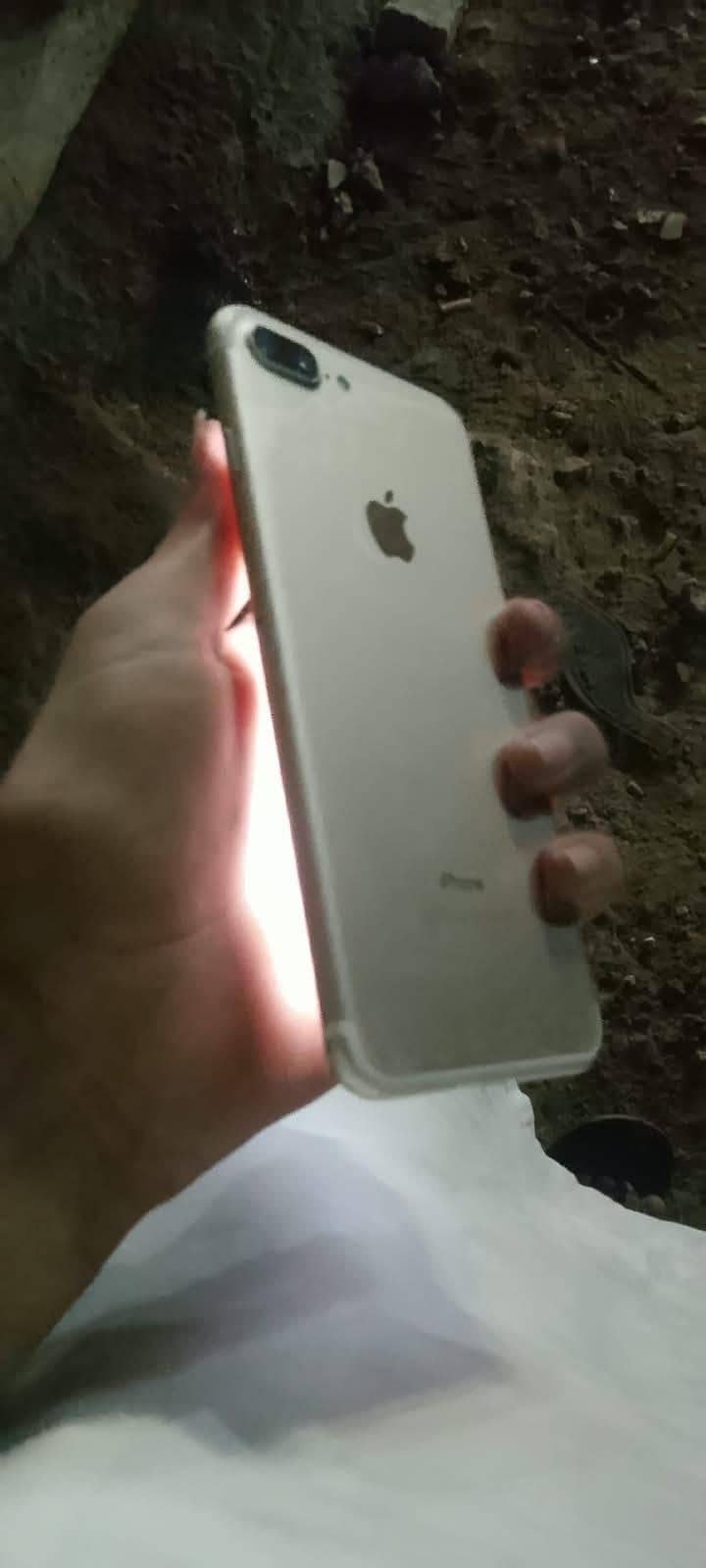 Apple iPhone 7 Plus 4