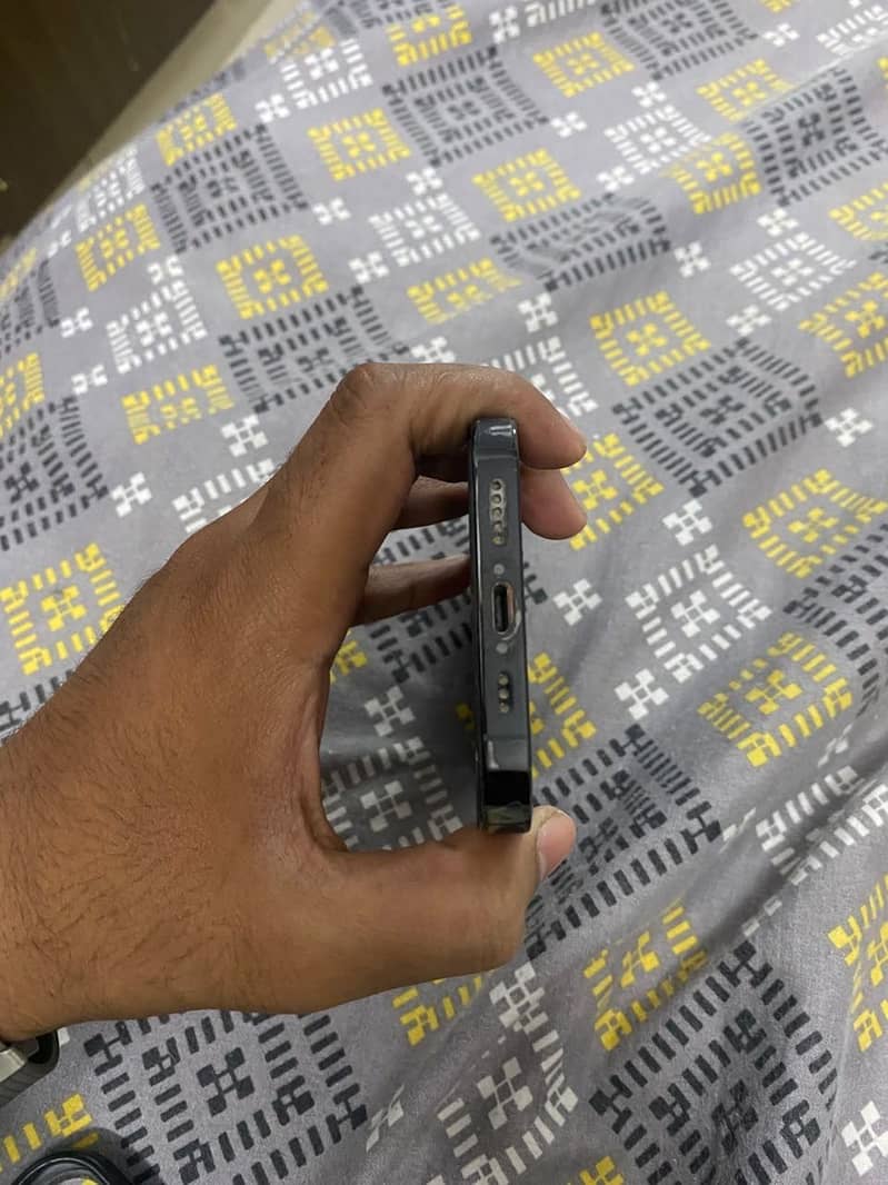 Apple iPhone 14 Pro 1