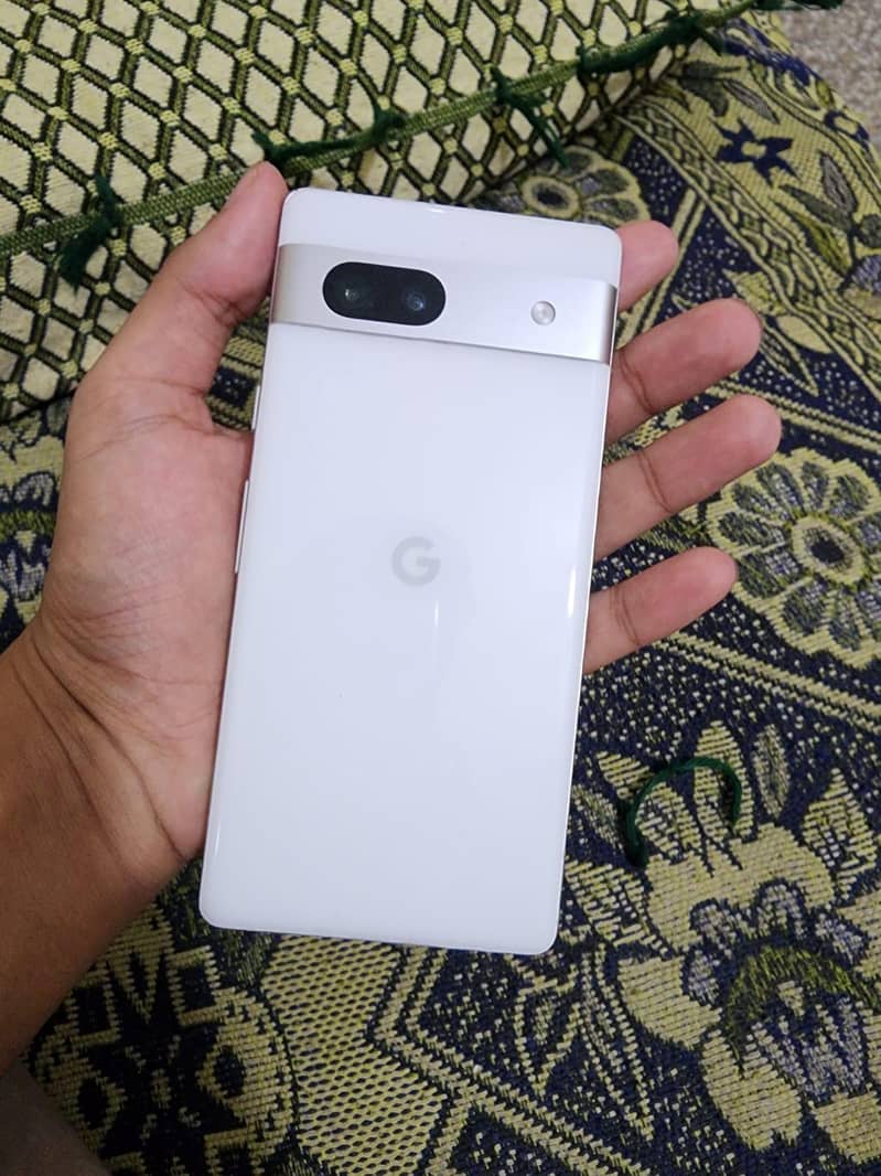 Google Pixel 7a 4