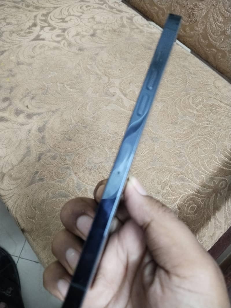 Apple iPhone 12 Pro Max 3