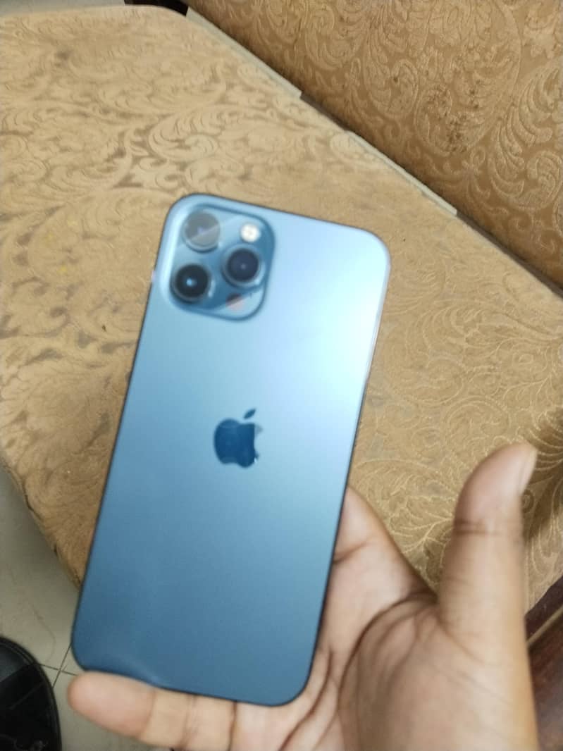 Apple iPhone 12 Pro Max 4