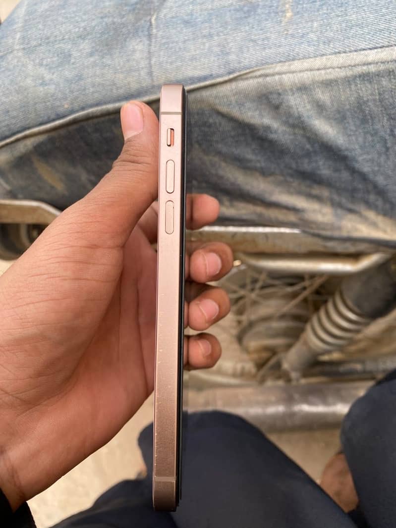 Apple iPhone X 0