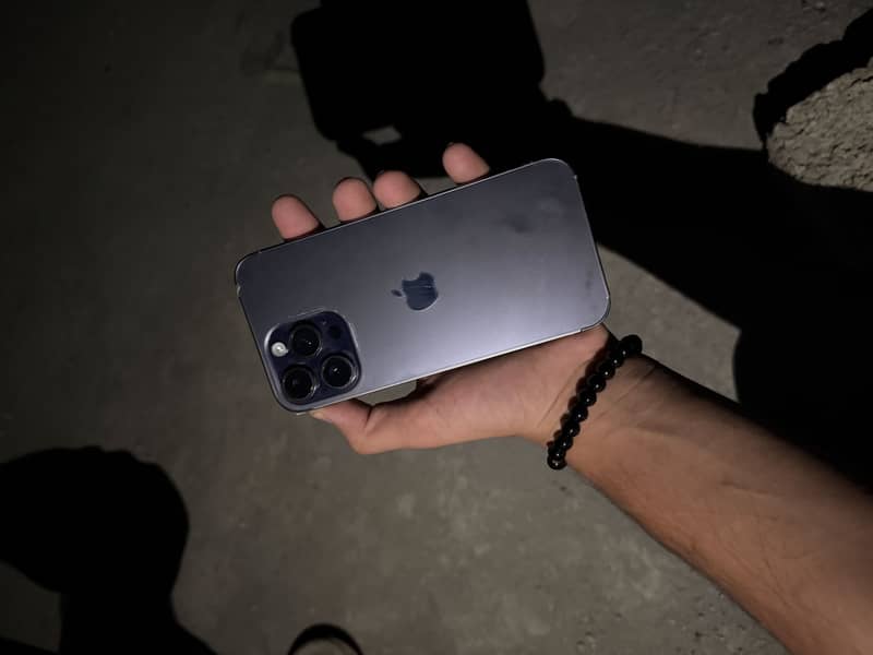 Apple iPhone 14 Pro Max 2