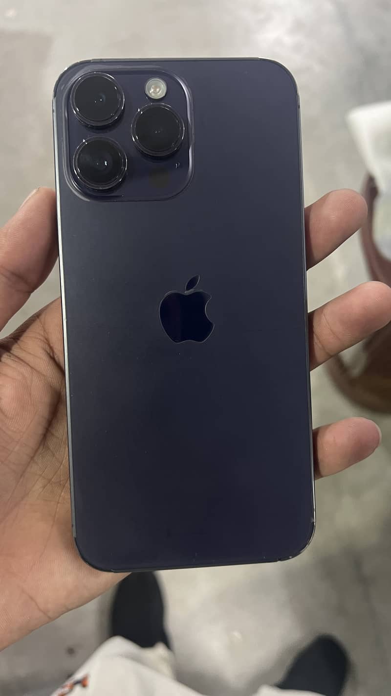 Apple iPhone 14 Pro Max 0