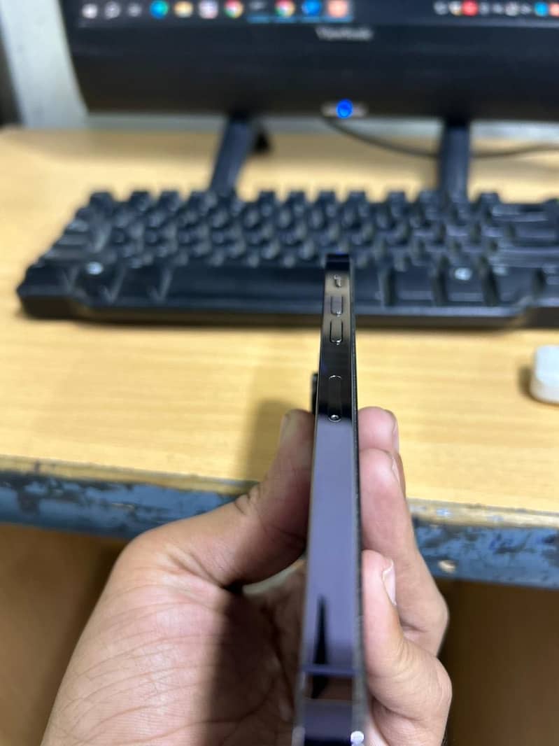 Apple iPhone 14 Pro Max 6