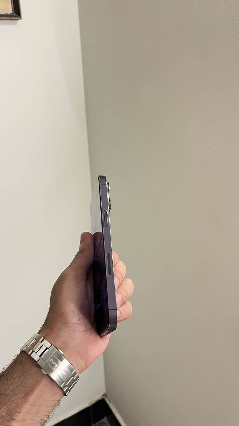 Apple iPhone 14 Pro Max 6