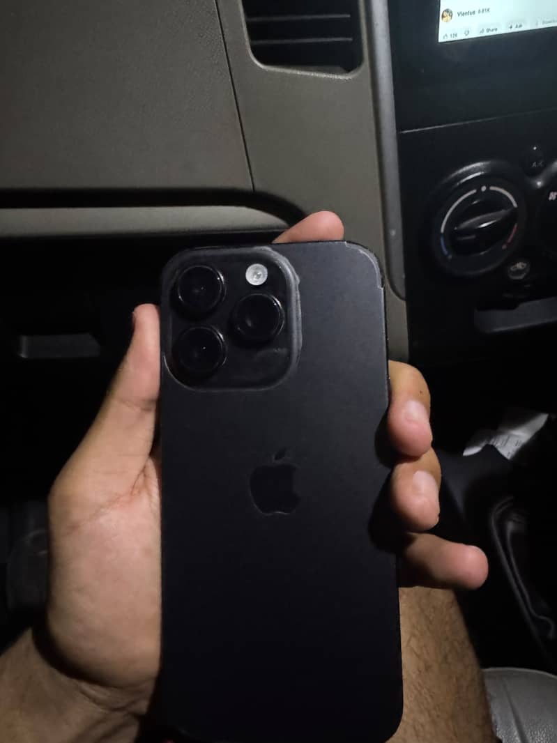 Apple iPhone 16 Pro 6