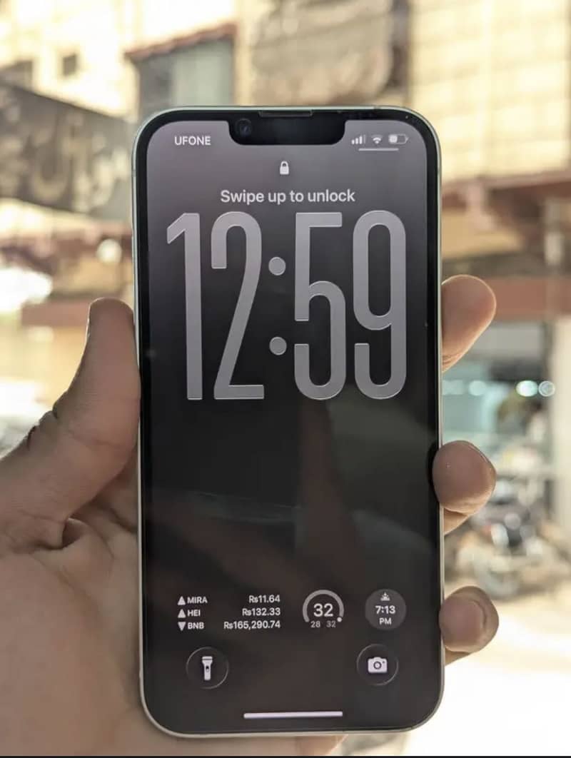 Apple iPhone 13 0