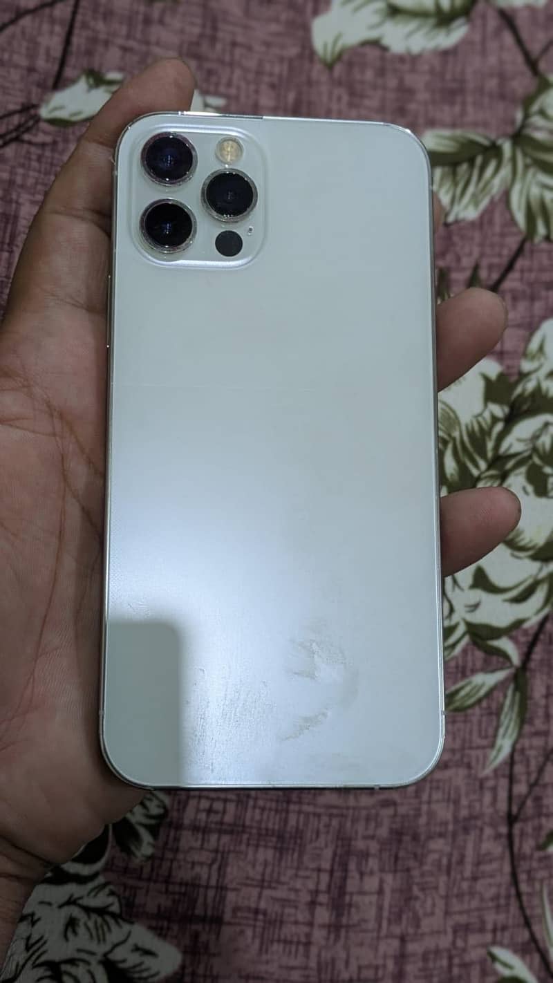 Apple iPhone 12 Pro 3