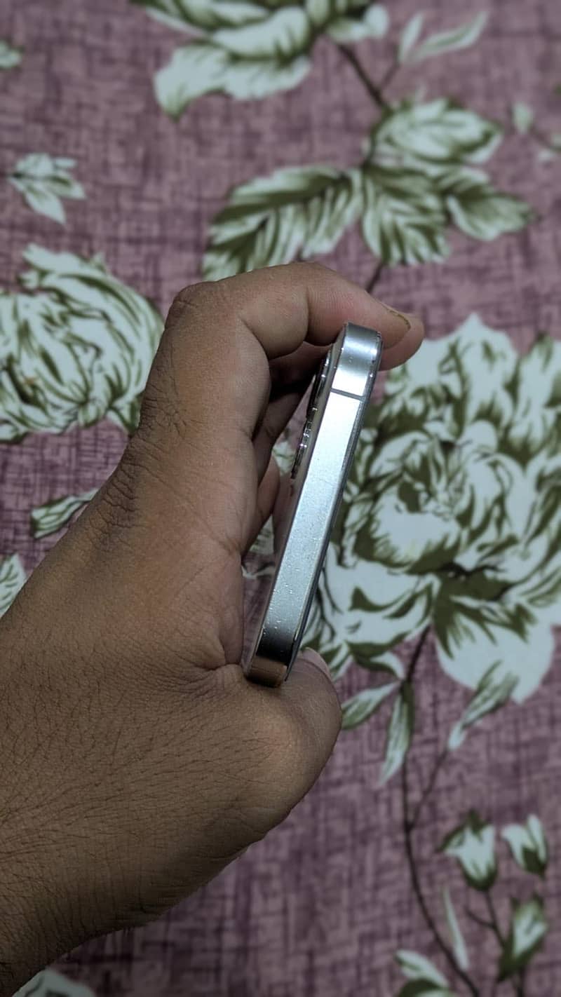 Apple iPhone 12 Pro 5
